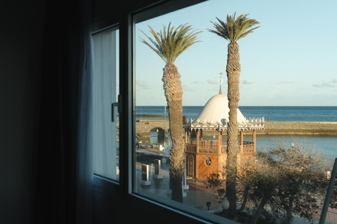 Blue Marina Suites - Boutique Apartments Arrecife  Bagian luar foto