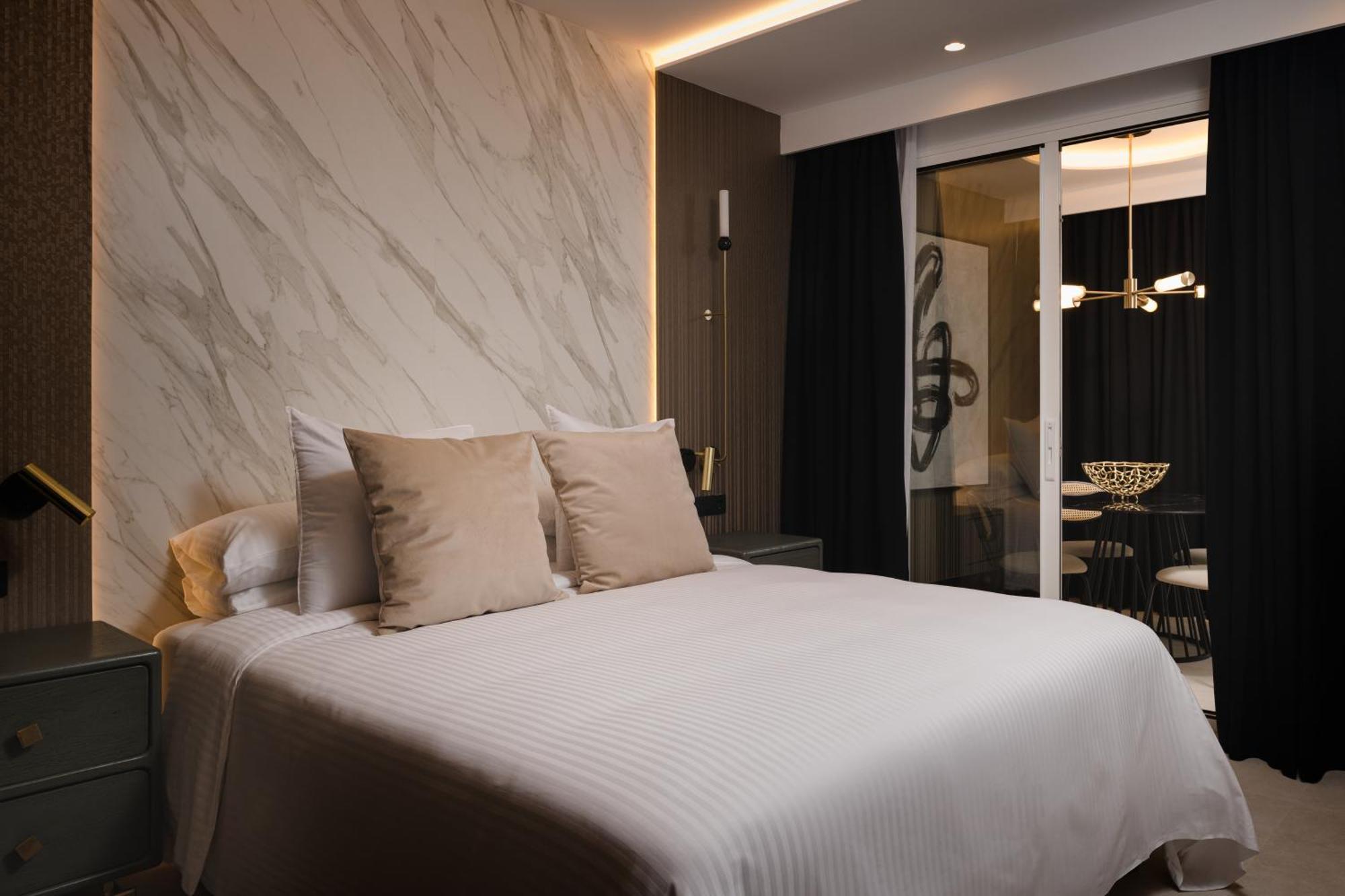 Blue Marina Suites - Boutique Apartments Arrecife  Bagian luar foto