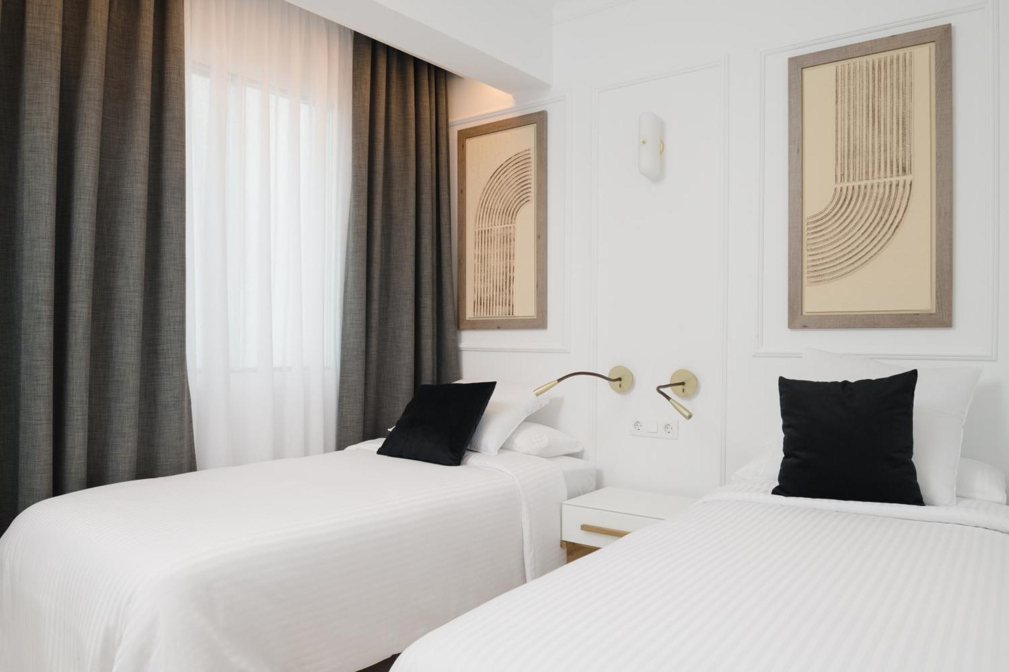 Blue Marina Suites - Boutique Apartments Arrecife  Bagian luar foto