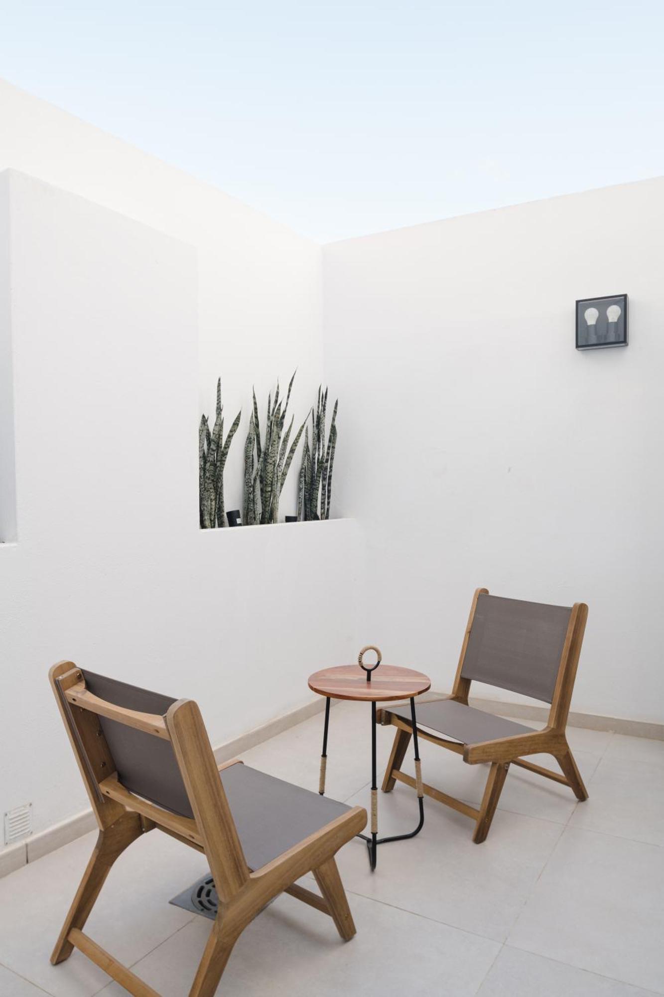 Blue Marina Suites - Boutique Apartments Arrecife  Bagian luar foto