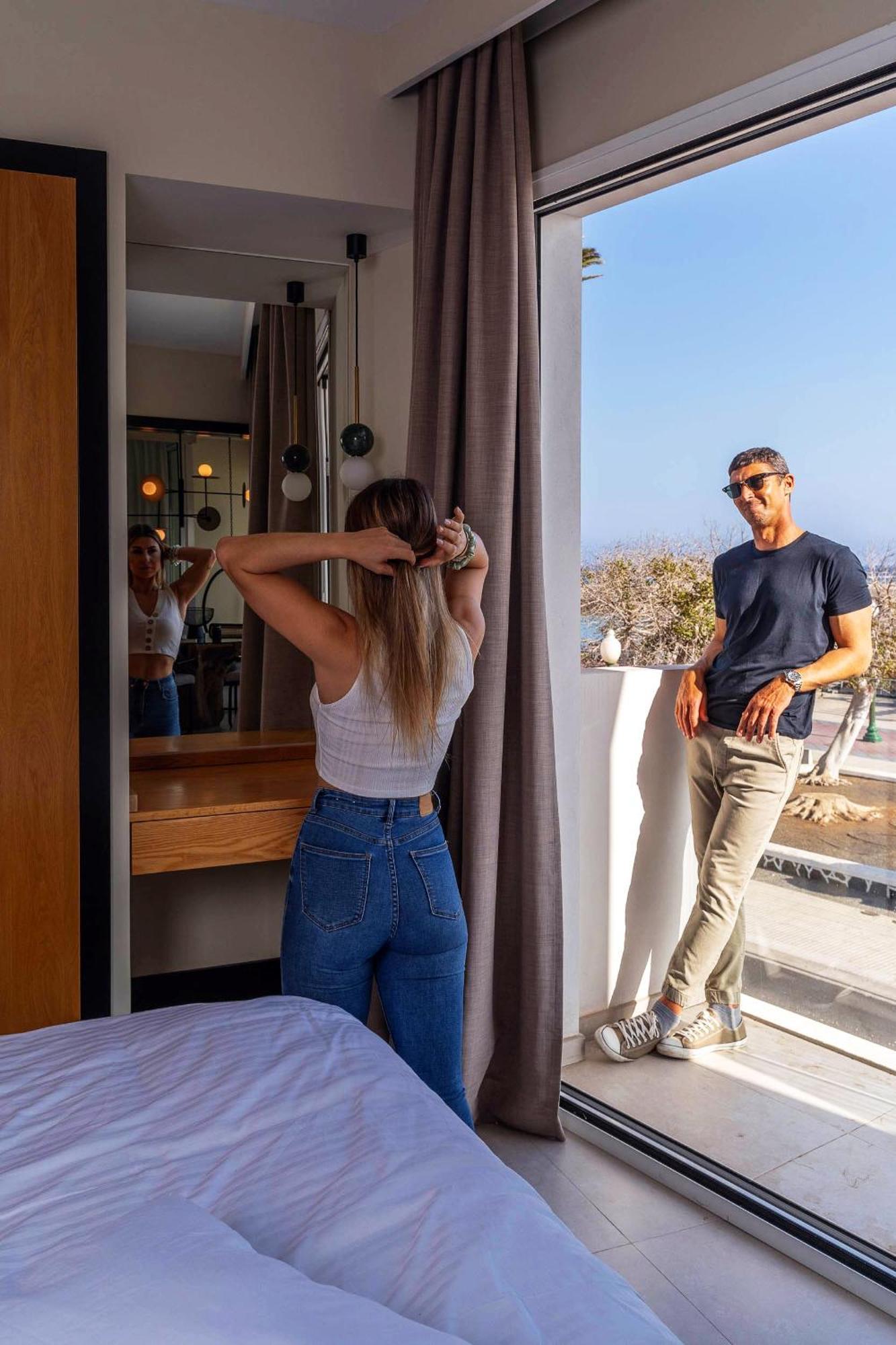 Blue Marina Suites - Boutique Apartments Arrecife  Bagian luar foto